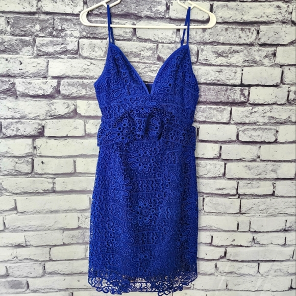 Guess Blue Lace Cocktail Dress - 2 - Picture 5 of 5
